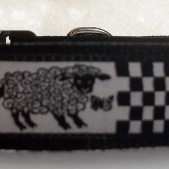 Black & White Sheep Dog Collar, Checker Broad Adjustable Pet Collar Size - MED - Picture 4 of 6